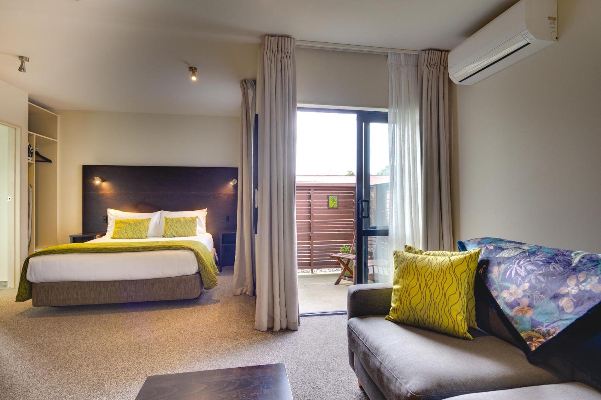 Ava Lodge โลเวอร์ฮัท ภายนอก รูปภาพ